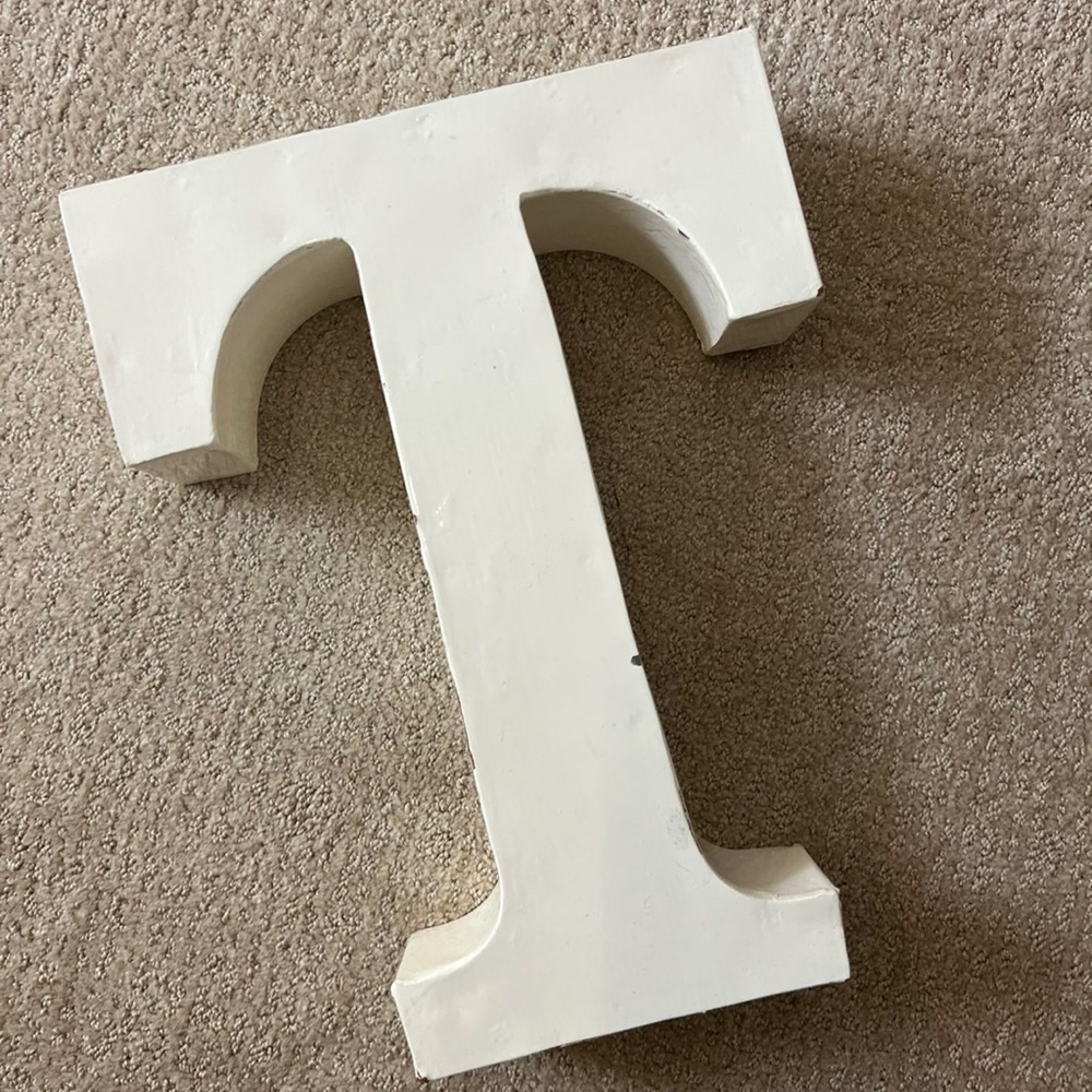Decorative T